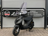 Piaggio Zip Mat Zwart Brom 2019 12151 km 1 eig