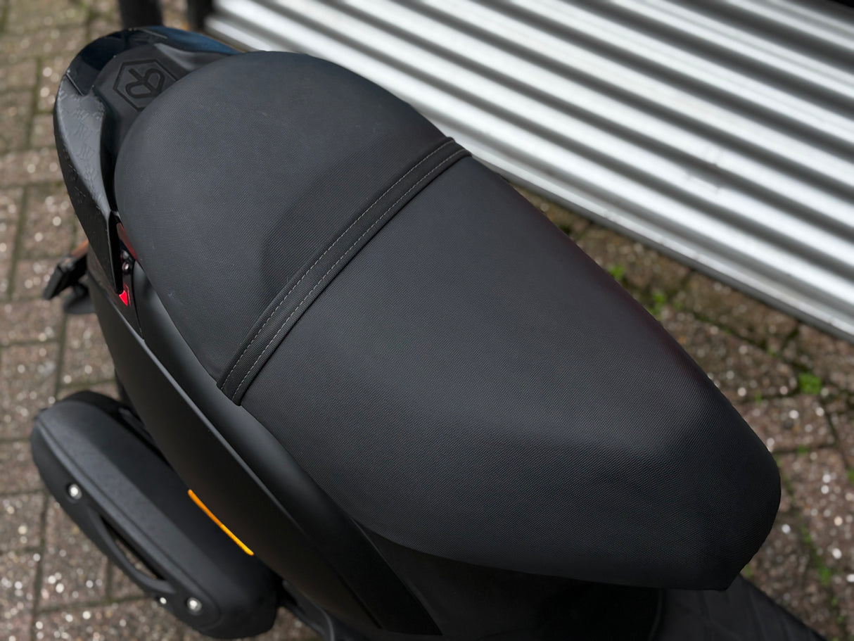 Piaggio Zip | Mat Zwart