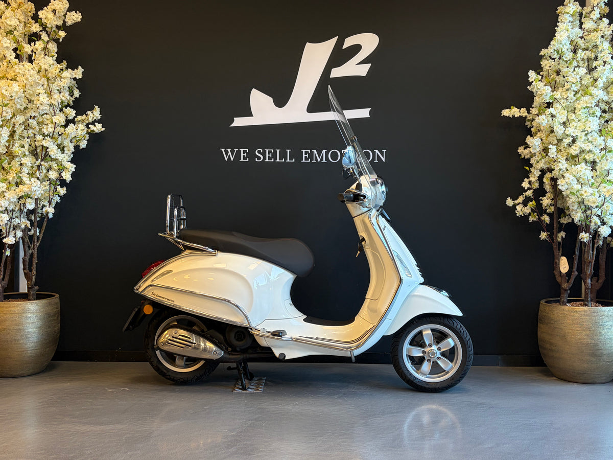 Vespa Primavera | Monte Bianco
