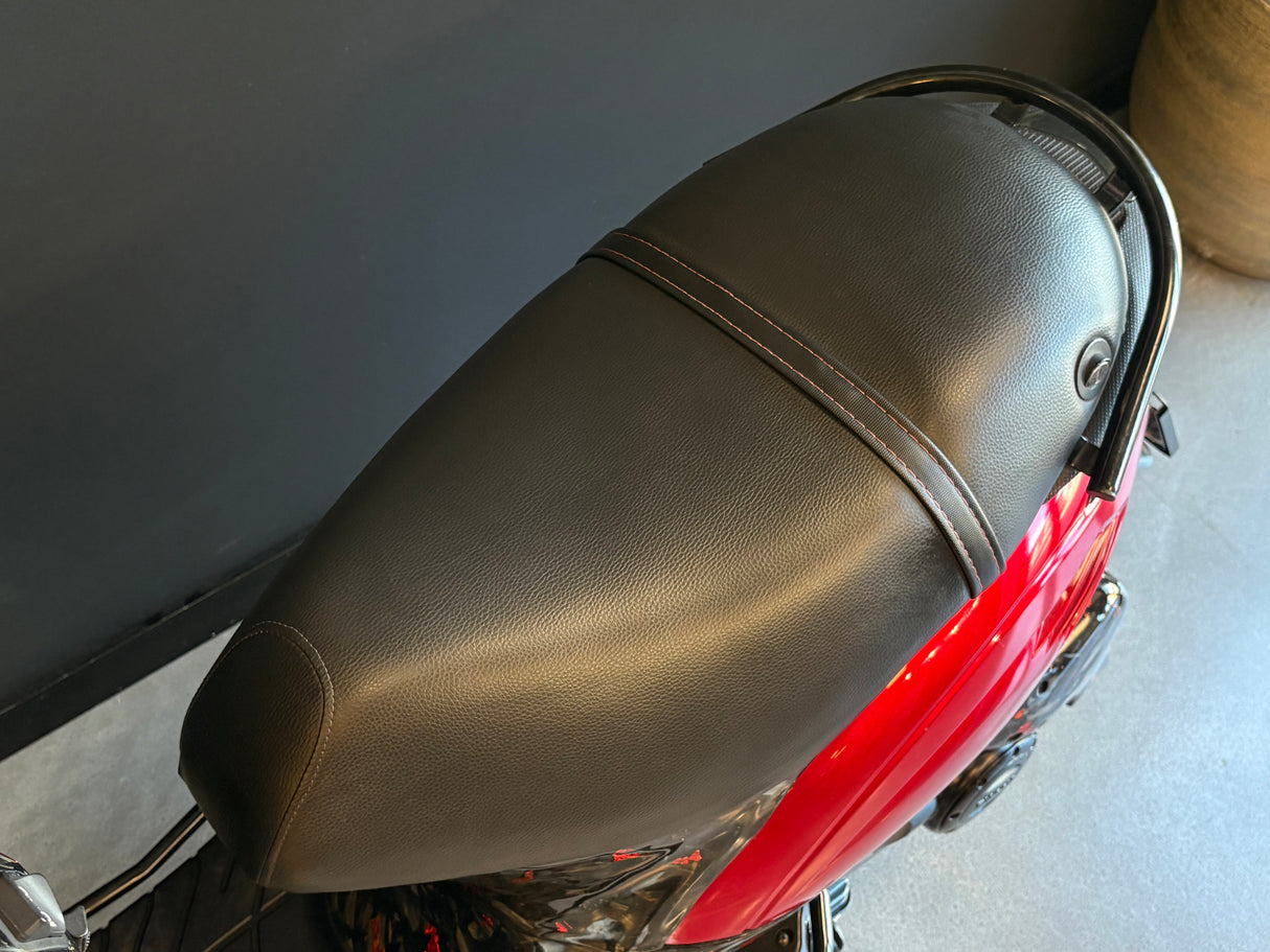 Piaggio Zip | Candy Red | Forged Carbon