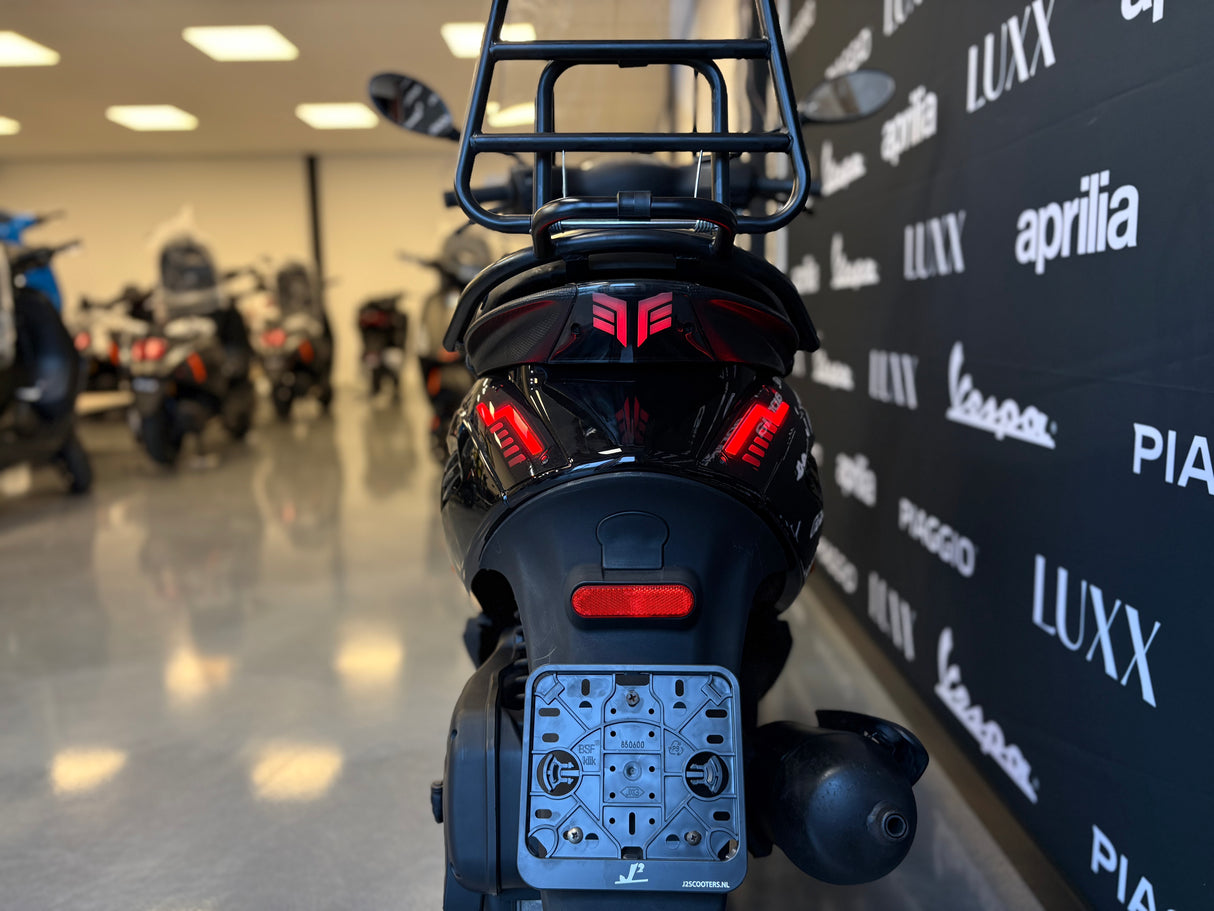 Piaggio Zip | Glans Zwart | 1 eig