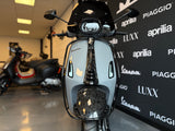 Vespa Sprint | Nardo Grey | Forged Carbon | Akrapovic