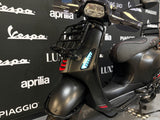 Vespa Sprint | Mat Zwart | 1 eig