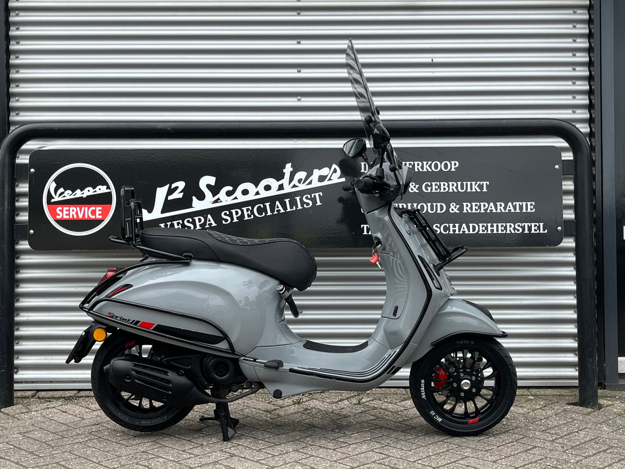 Vespa Sprint Nardo Grey Brom 2018 9079 km Full Option