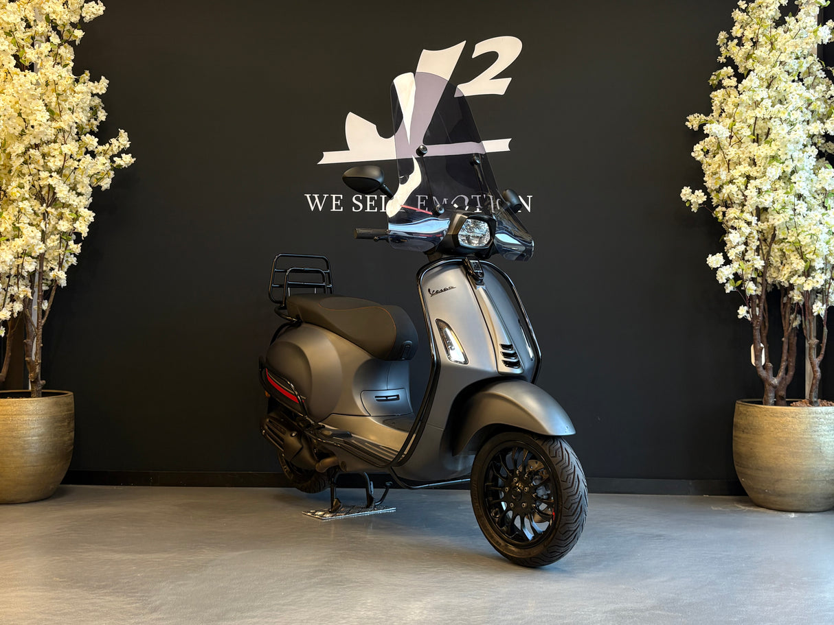 Vespa Sprint | Grigio Titano Matt
