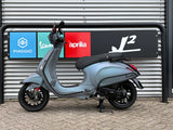 Vespa Sprint | Designo Blue