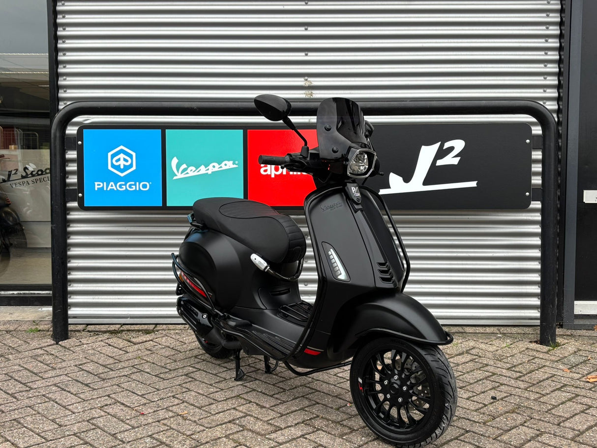 Vespa Sprint Brom Mat Zwart 2022 7837 km 1 eig GARANTIE