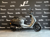 Vespa Sprint | Nardo Grey | Forged Carbon | Akrapovic