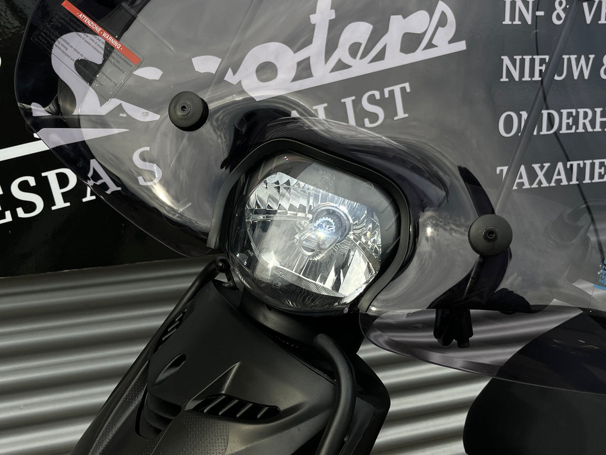 Piaggio Zip Mat Zwart Brom 2019 12151 km 1 eig