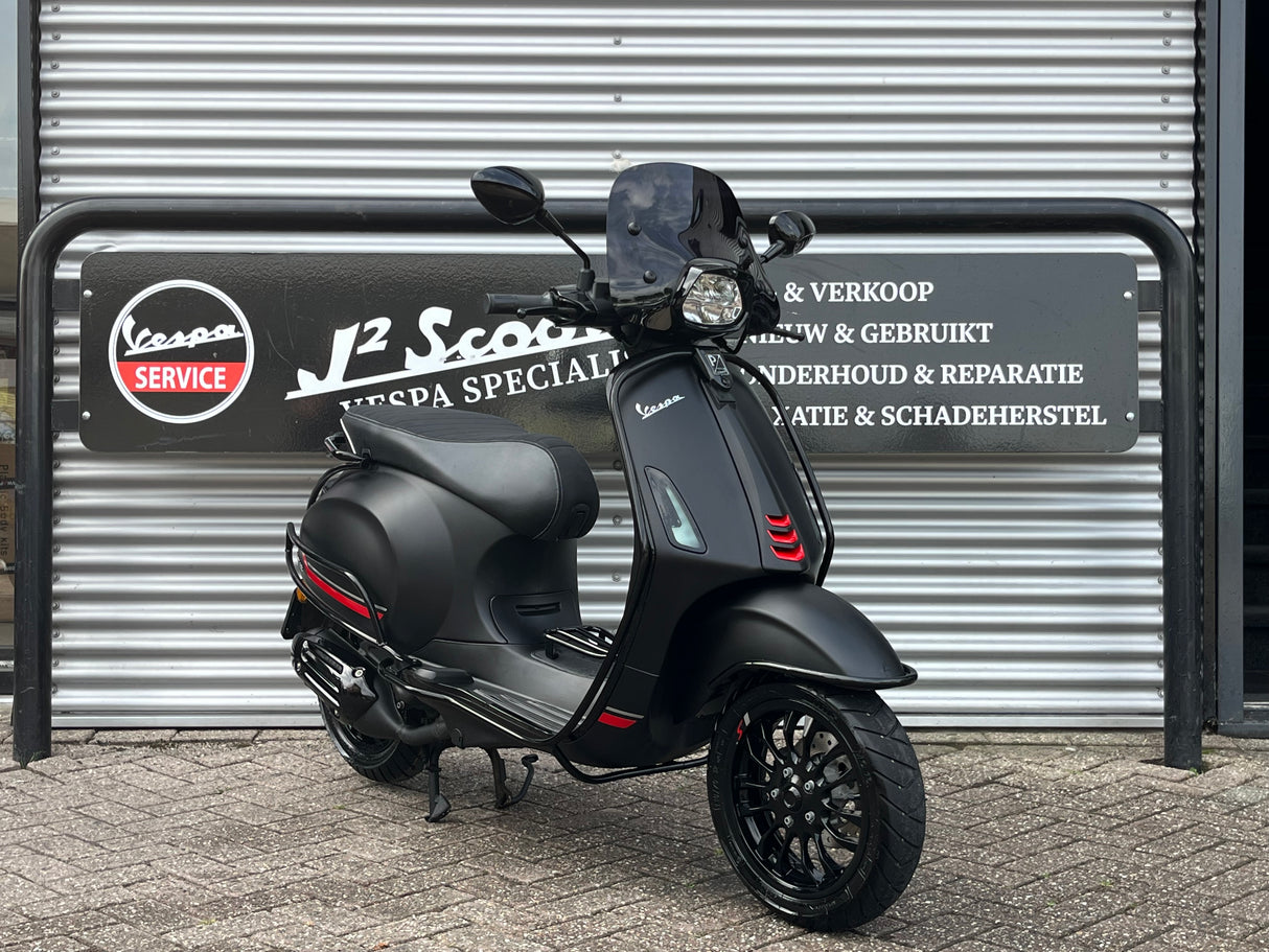 Vespa Sprint Mat Zwart Brom 2021 6048 km 1 eig