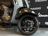 Vespa Sprint | Nardo Grey | Forged Carbon | Akrapovic