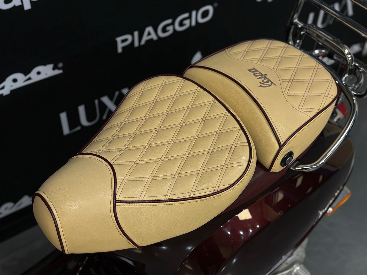 Vespa LXV | Candy Apple Red | 1 eig