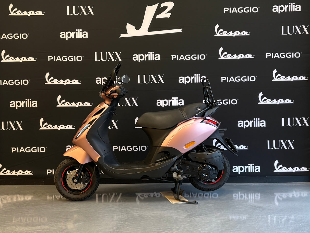 Piaggio Zip | Rose Gold