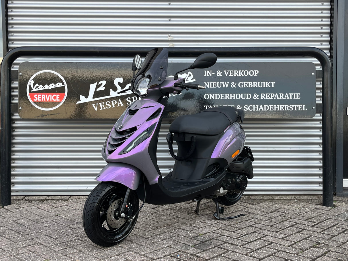 Piaggio Zip Amethyst Violet Brom 2023 2174 km Full 1 eig