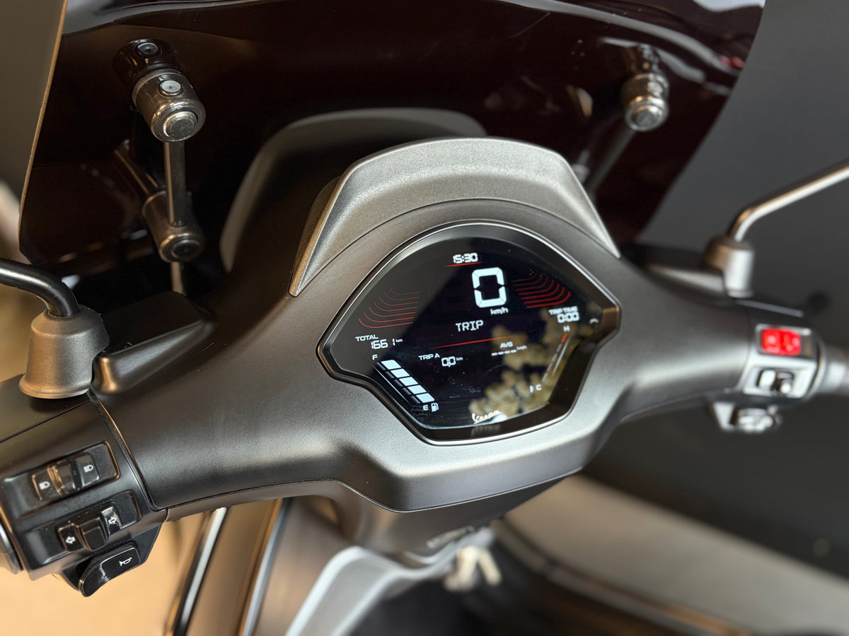Vespa Sprint | Nero Convinto