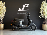 Vespa Sprint | Aston Martin Ceramic Gray