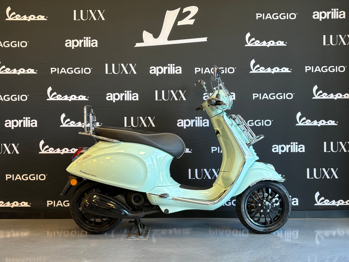 Vespa Primavera | Mint