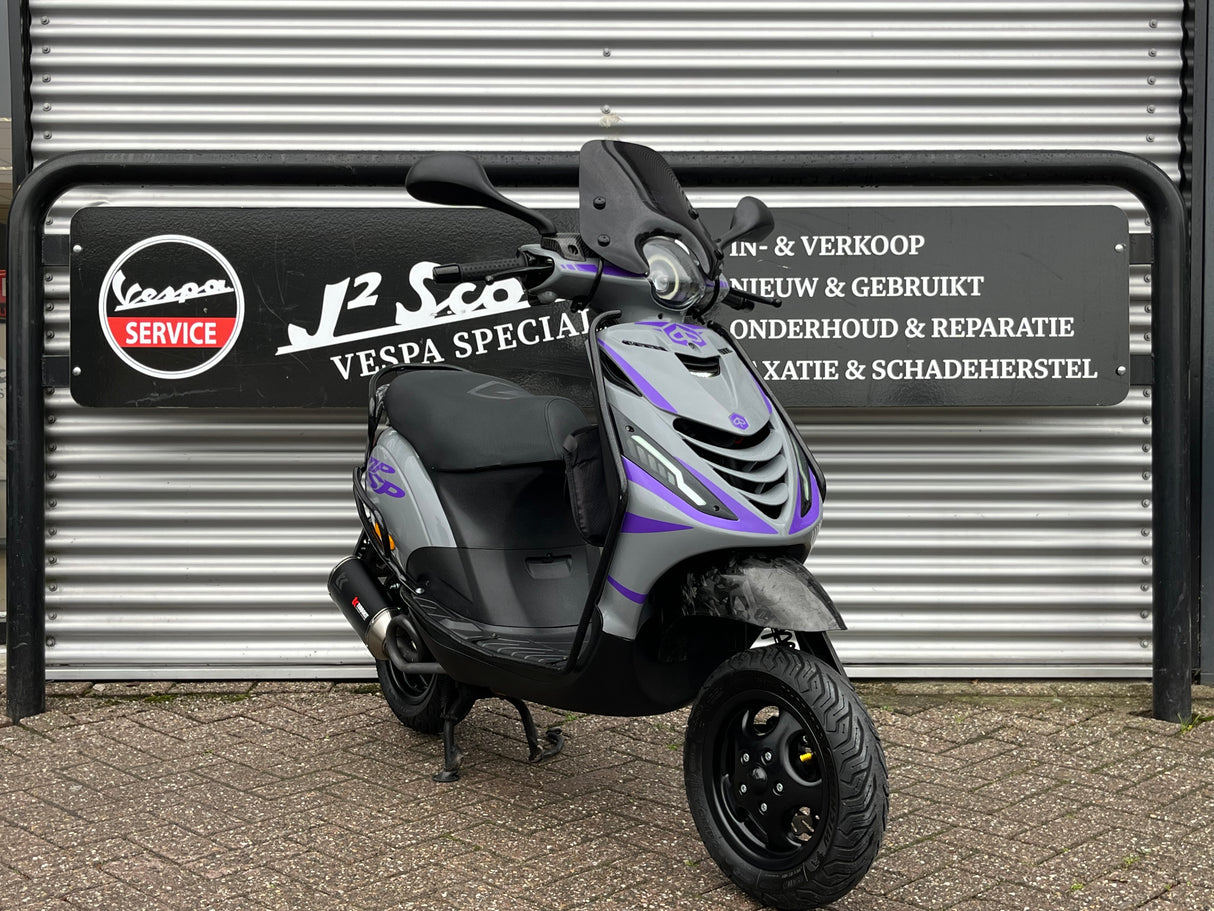 Piaggio Zip SP Nardo Brom 80cc 2017 9000 km SP vork / Carbon