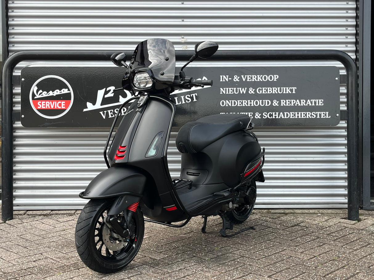 Vespa Sprint Mat Zwart Brom 2021 6048 km 1 eig