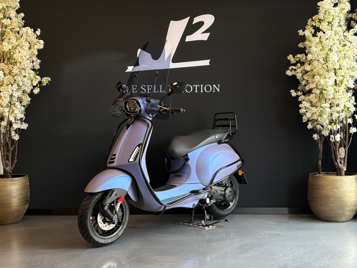 Vespa Sprint | Designo Violet | 1 eig