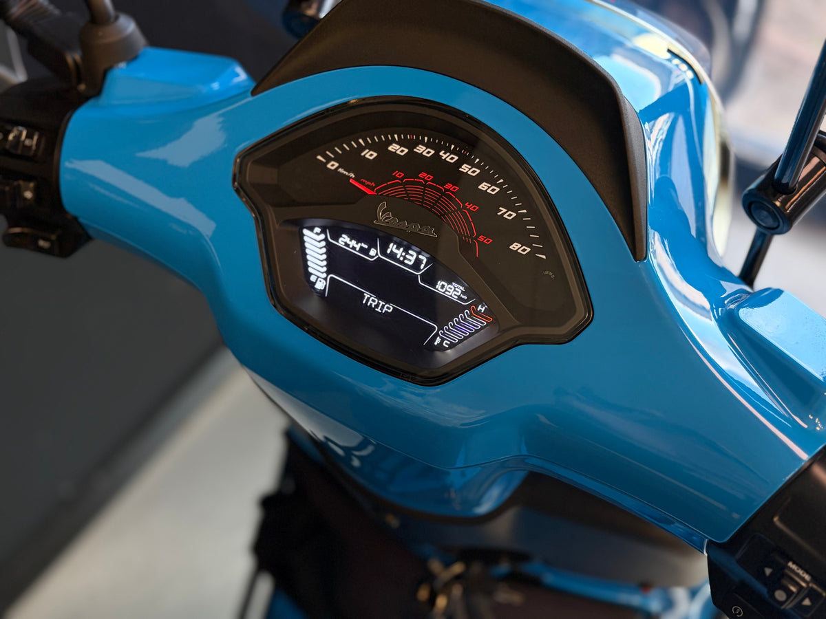 Vespa Sprint | Blu Eclettico