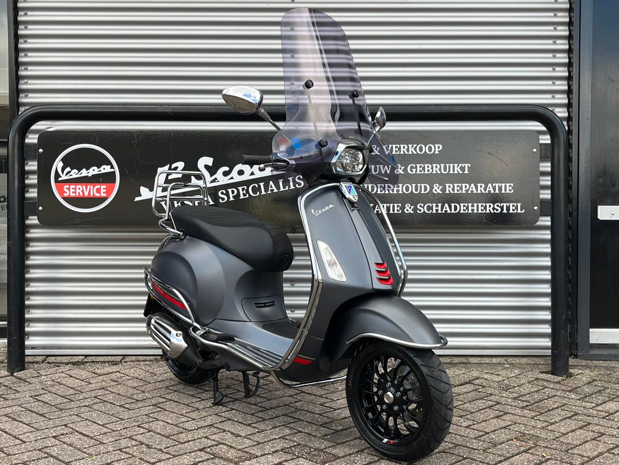 Vespa Sprint Mat Grijs Brom 2022 7915 km