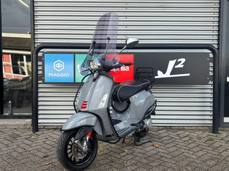 Vespa Sprint Nardo Grey Snor/Brom 2018 13981 km 1 eig GARANTIE