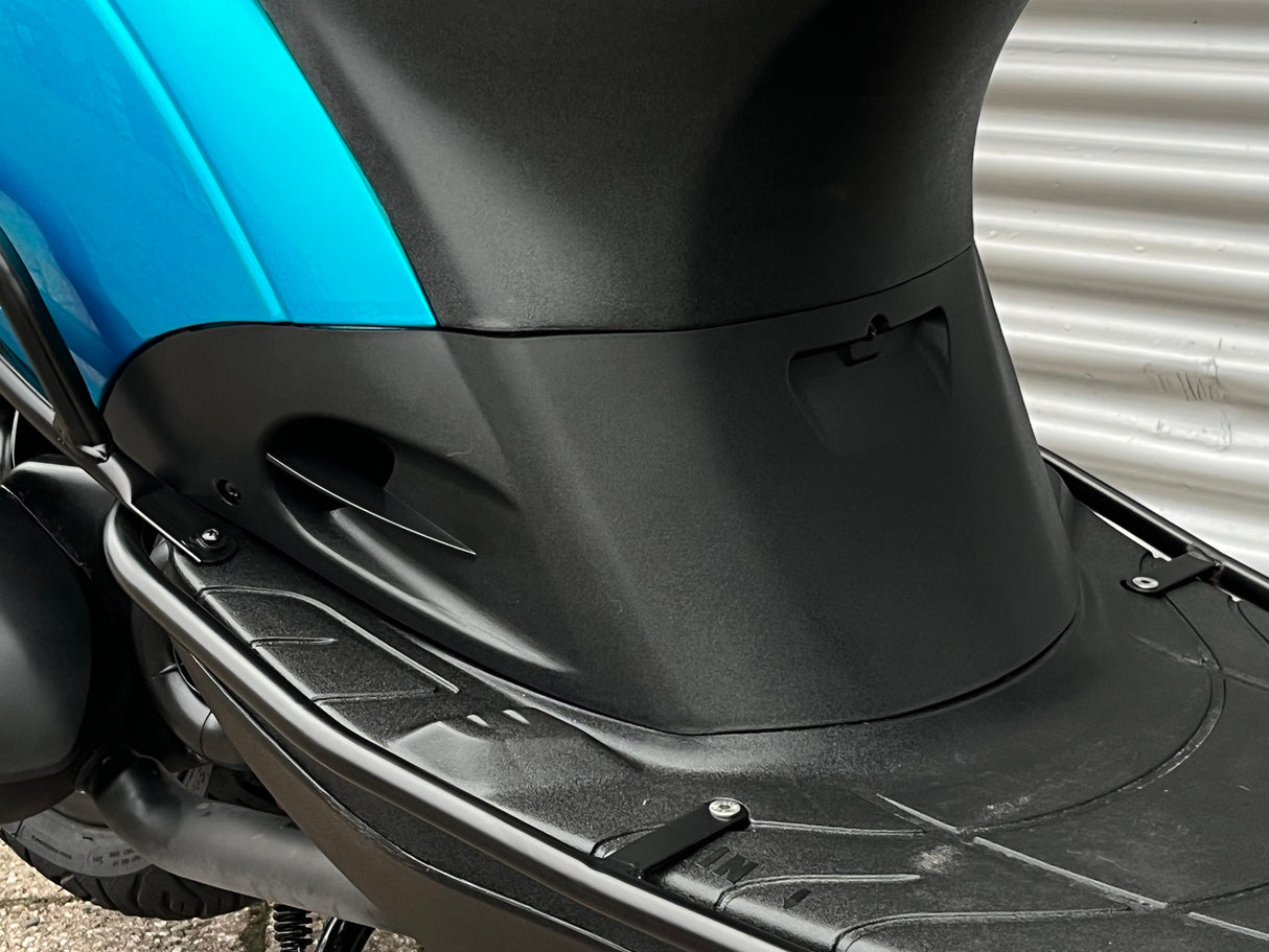 Piaggio Zip Ice Candy Blu Brom 2022 9558 km Full Option 1eig