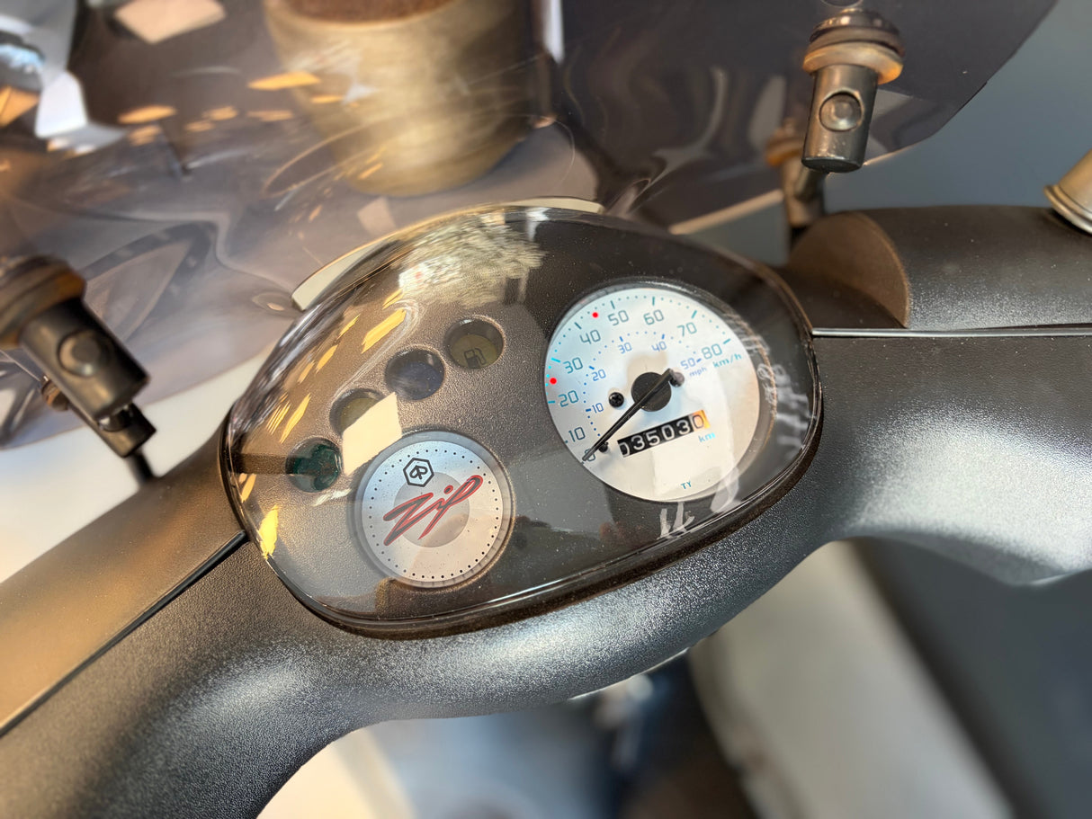 Piaggio Zip | Mat Zwart