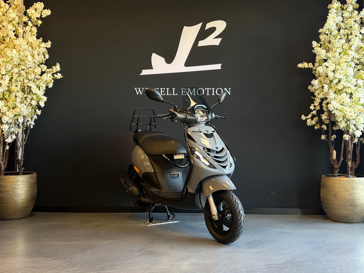 Piaggio Zip | Nardo Grey