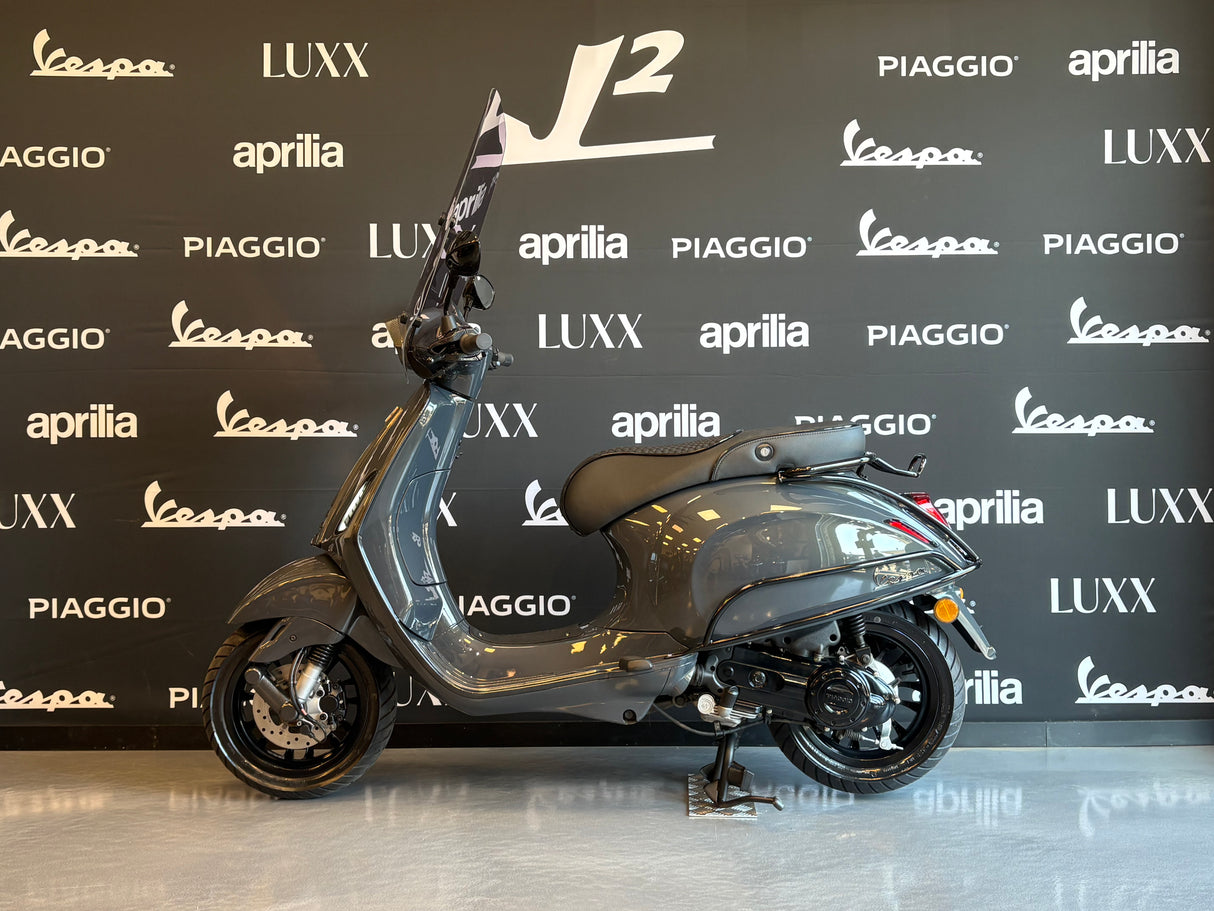 Vespa Sprint | Nano Grey