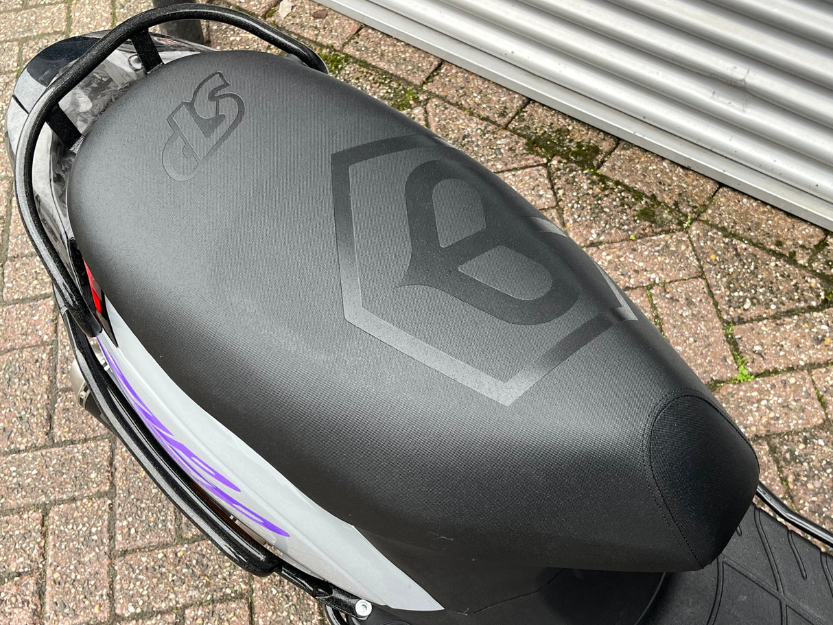 Piaggio Zip SP Nardo Brom 80cc 2017 9000 km SP vork / Carbon