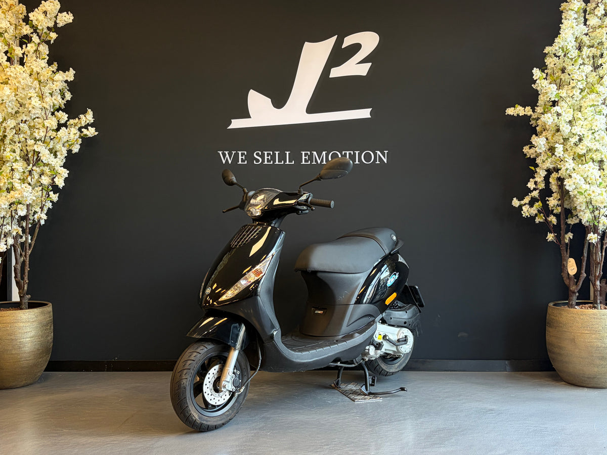 Piaggio Zip | Nero Lucido