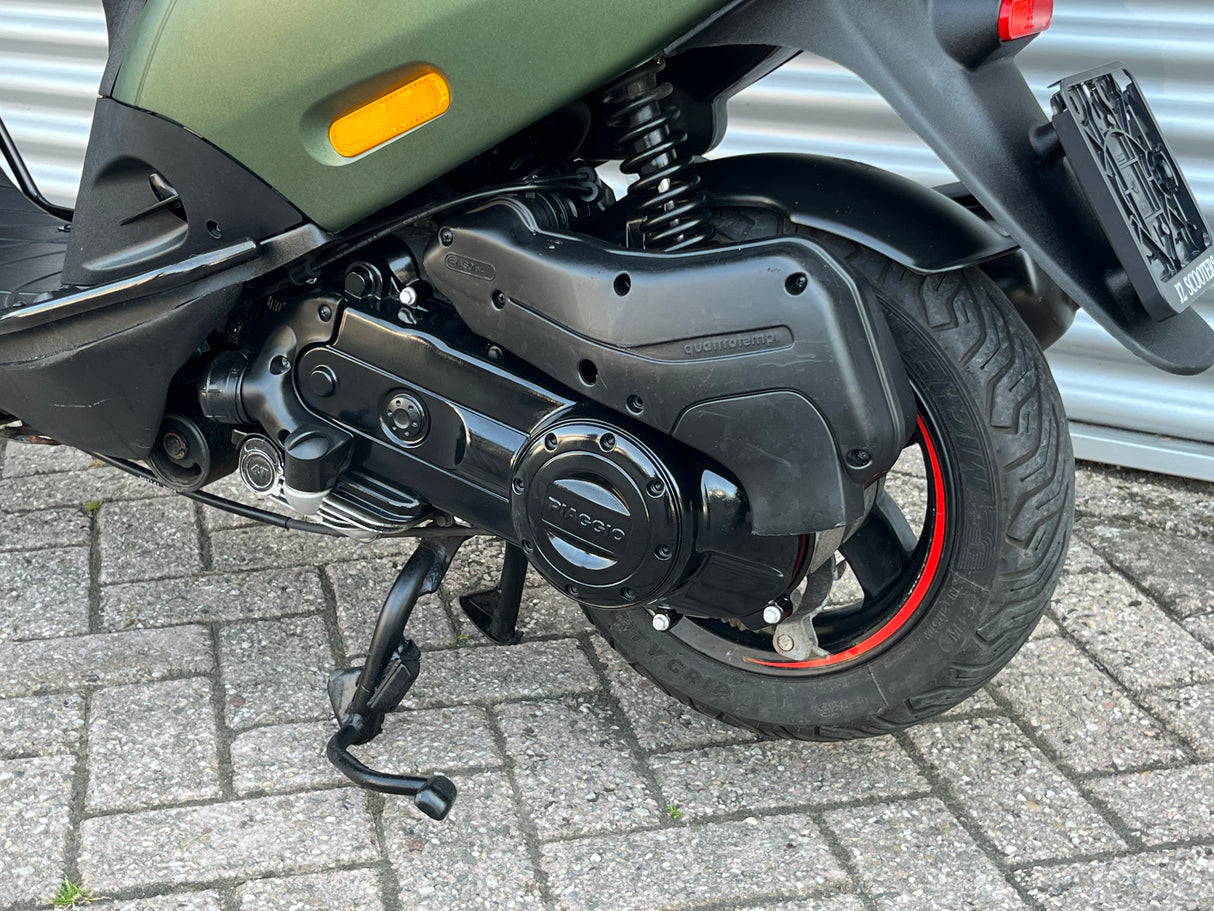 Piaggio Zip Huracan Green Brom 2022 6496 km Full Option