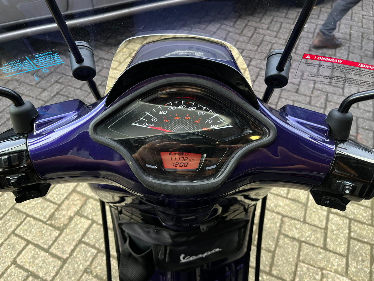 Vespa Sprint RS6 Merlin Purple Brom 2019 11172 km 1 eig