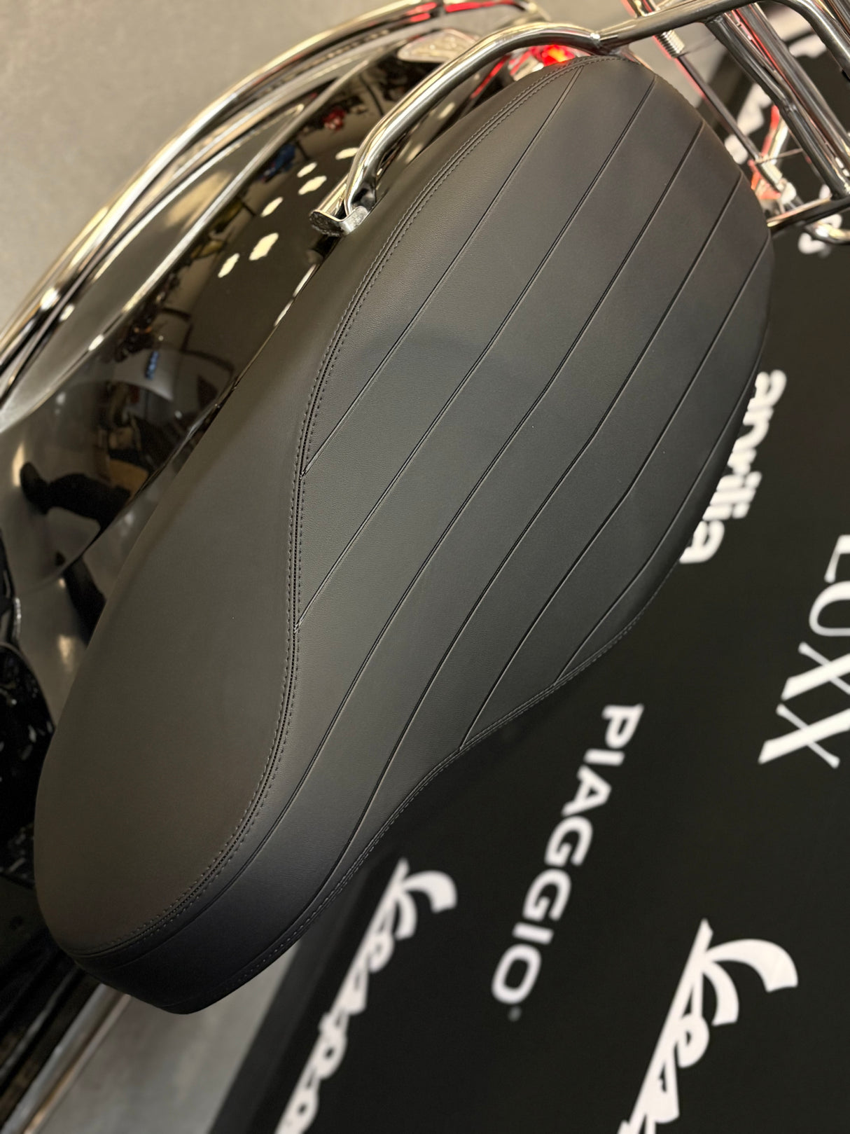 Vespa Primavera | Nero Convinto