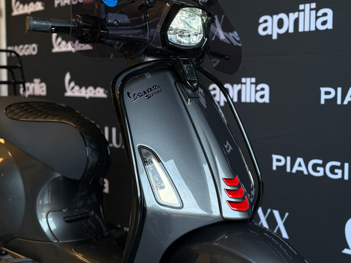 Vespa Sprint | Porsche Agaat Grijs