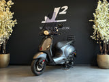 Vespa Sprint | Grigio Titano