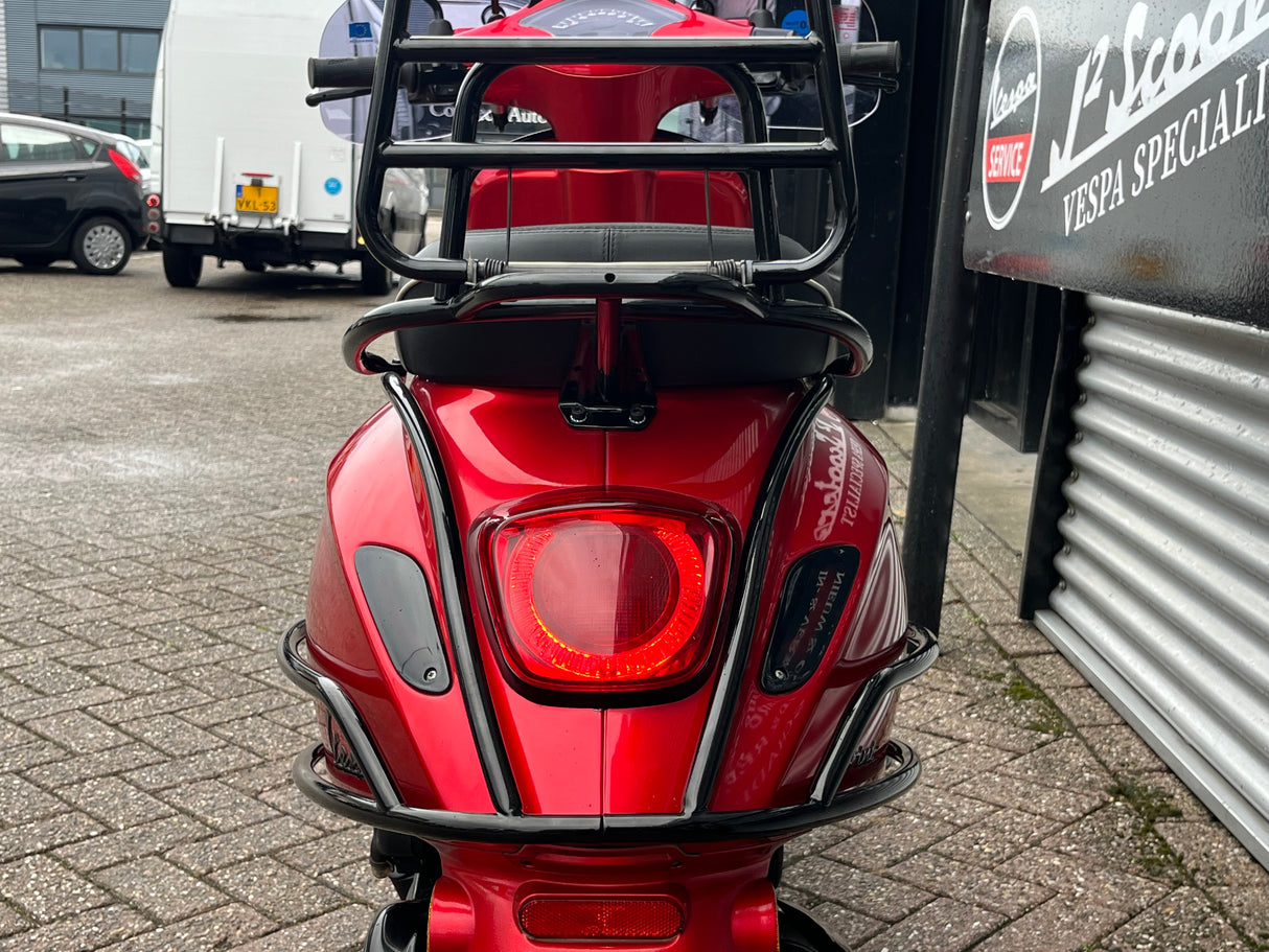 Vespa Sprint Candy Red Brom 2022 5276 km 1 eig
