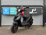 Piaggio Zip | Mat Zwart