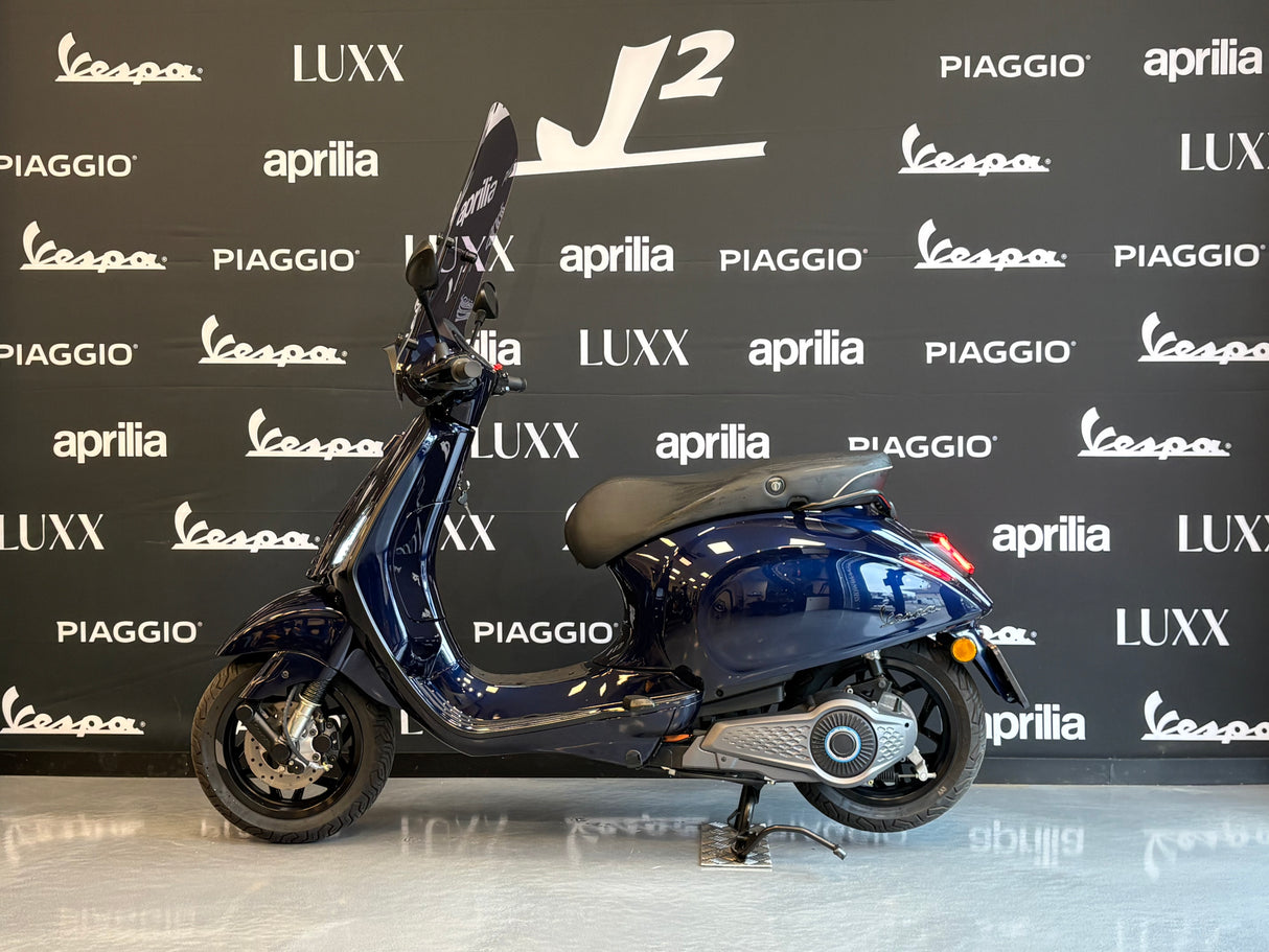 Vespa Elettrica | Dark Midnight Blu | 1 eig
