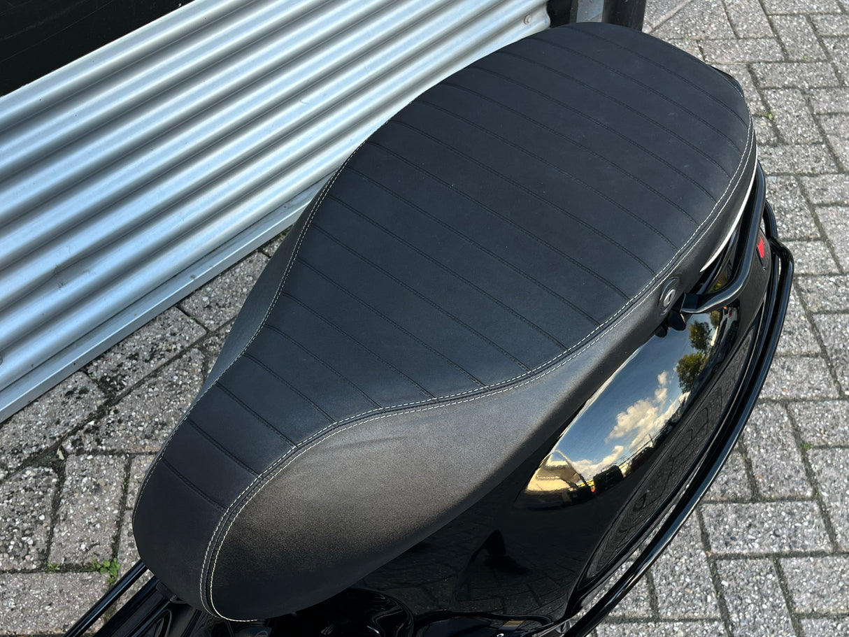 Vespa Sprint Black on Black Brom 2019 8777 km 1 eig GARANTIE