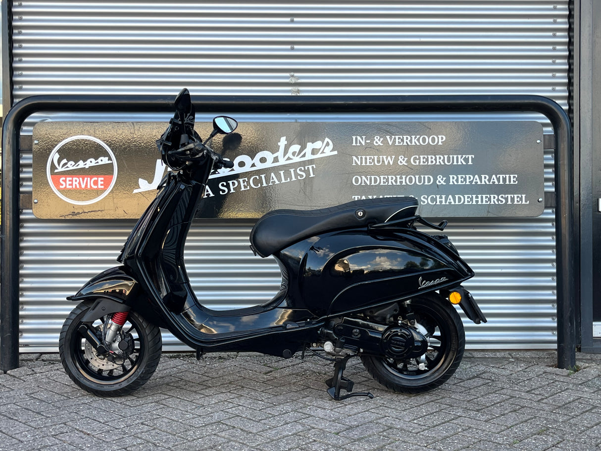 Vespa Sprint Black on Black Brom 2019 8777 km 1 eig GARANTIE