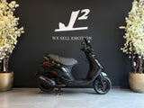 Piaggio Zip | Black on Black