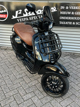 Vespa Sprint Glans Zwart Brom 2024 8228 km Full Option