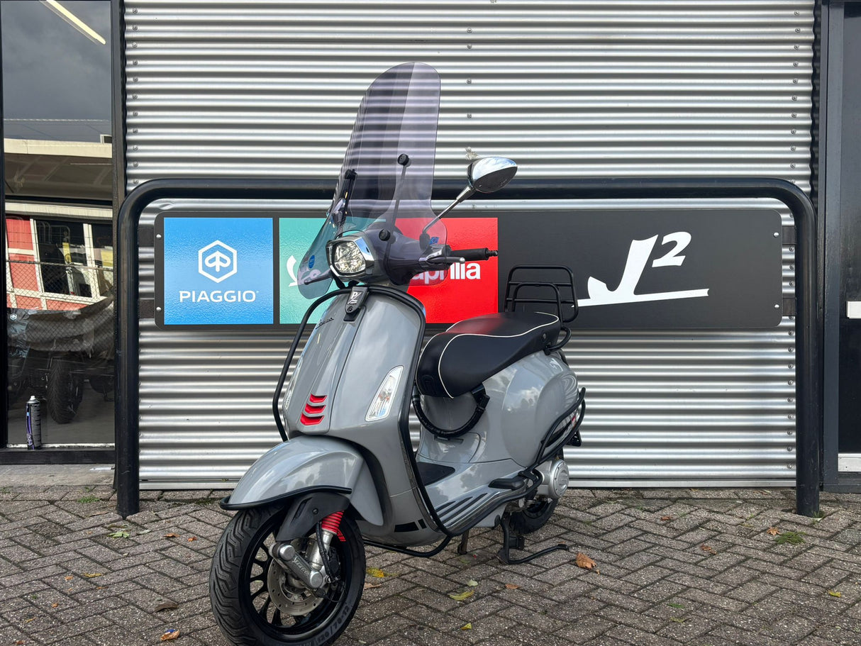 Vespa Sprint Nardo Grey Snor/Brom 2018 13981 km 1 eig GARANTIE