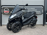 Piaggio MP3 300 Hpe mat zwart 2023 5212 km 1 eig BTW