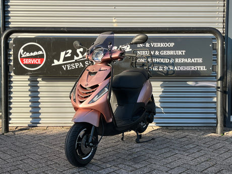 Piaggio Zip Rose Gold Brom 2023 3011 km 1 eig