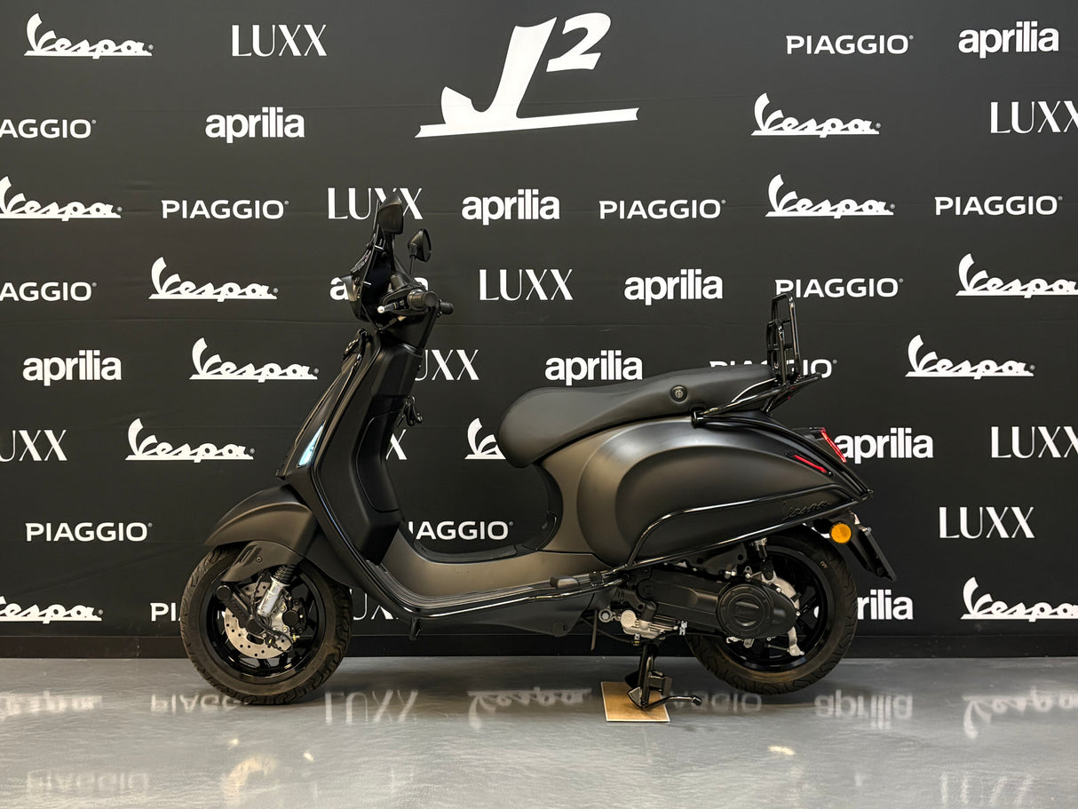 Vespa Sprint / Elettrica Facelift 2025 Nero Convinto Matt