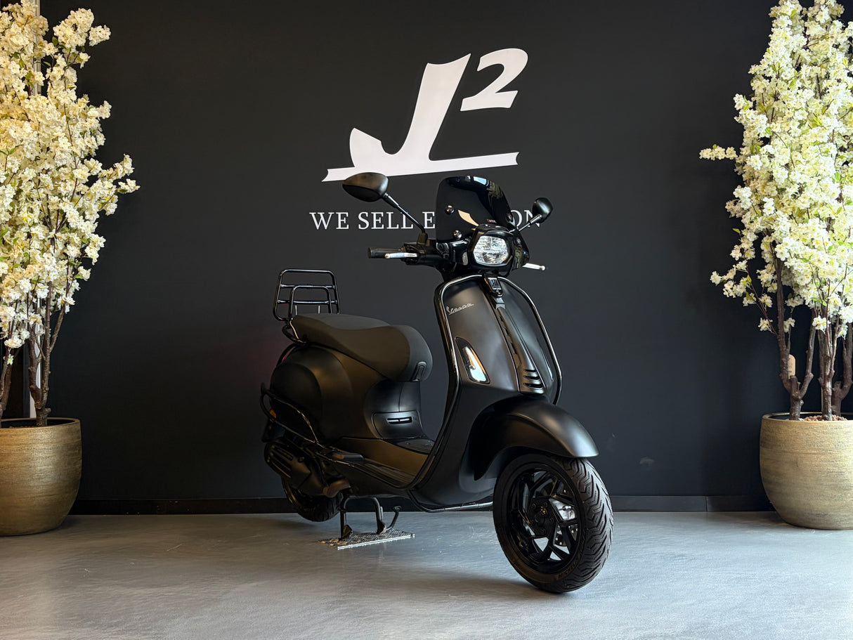 Vespa Sprint | Nero Convinto